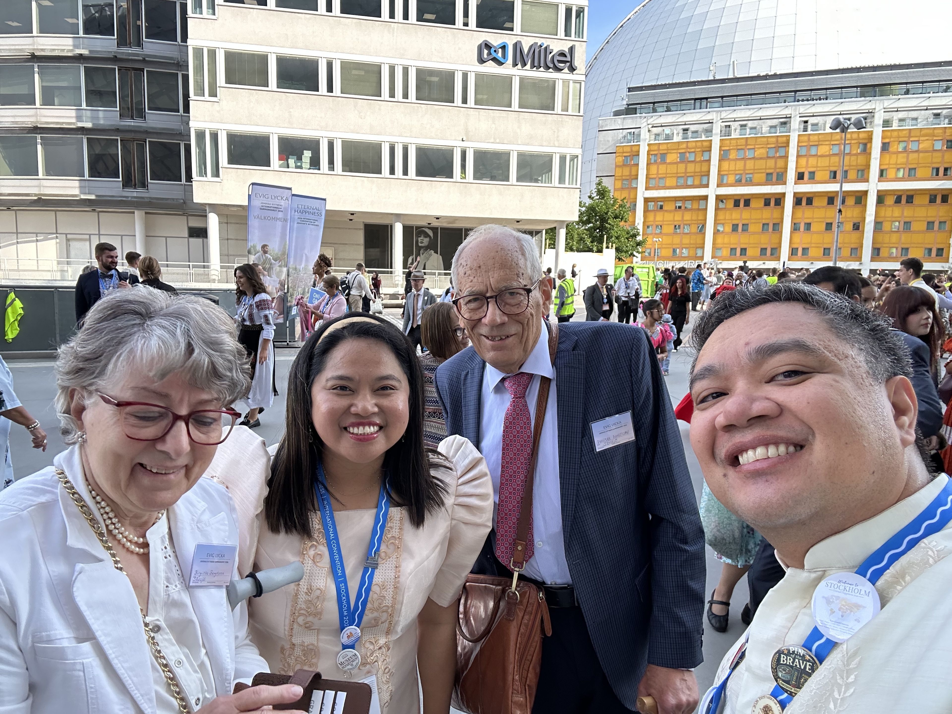 We saw this sweet couple making their way and offered to carry their bags. The served in Bethel while it was still in Sweden for 47 years. Wonderful example